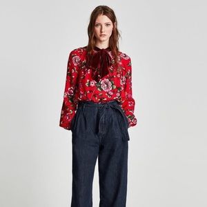 Zara Floral Printed Blouse with Velvet Bow - Small